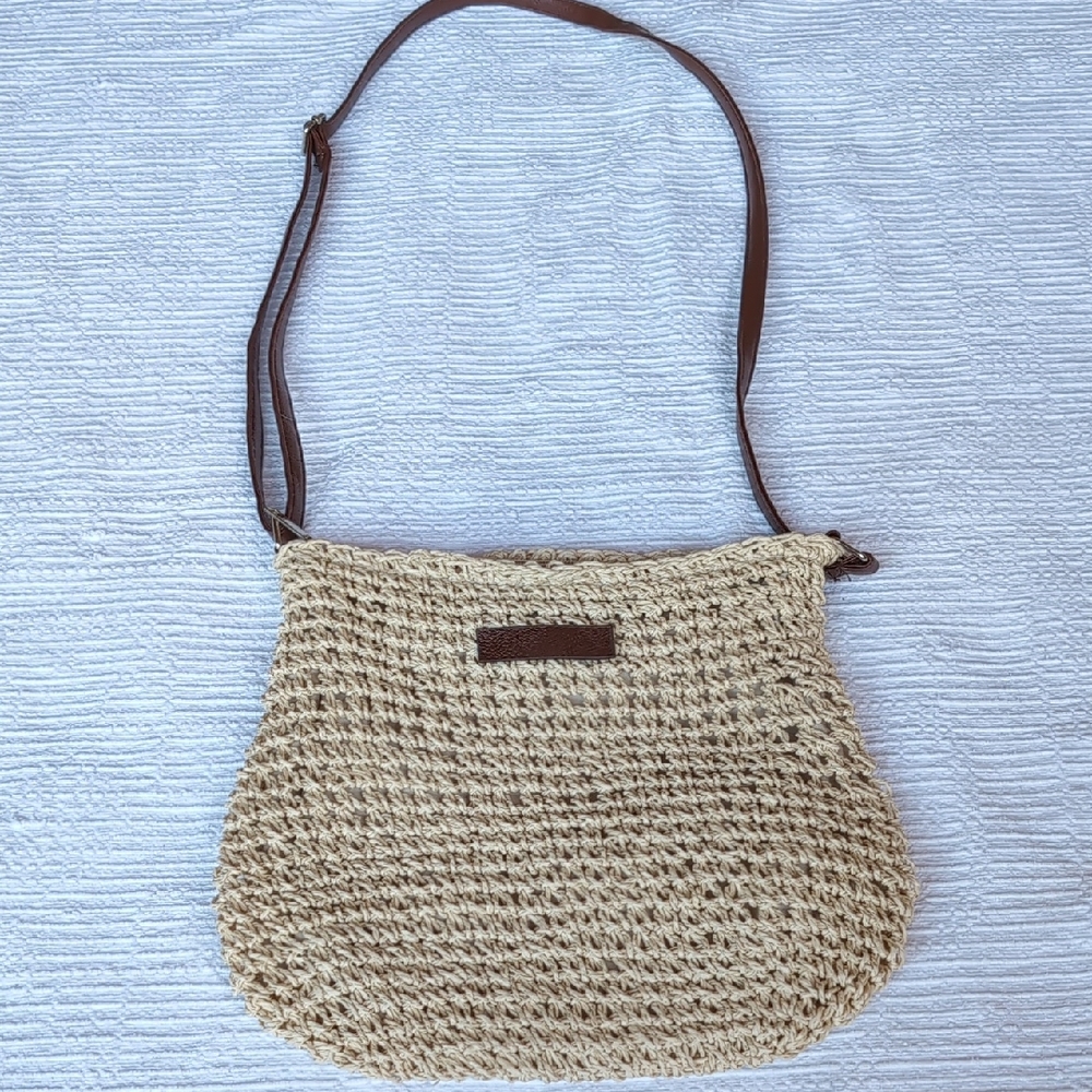 Stylish Tan Woven Shoulder Bag